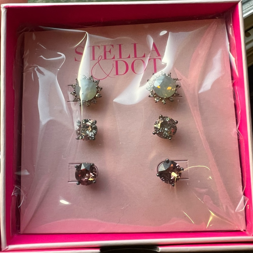 Stella & Dot Earrings